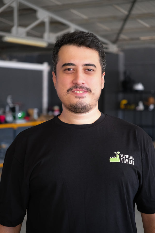 Rıfat Nuri Ö.